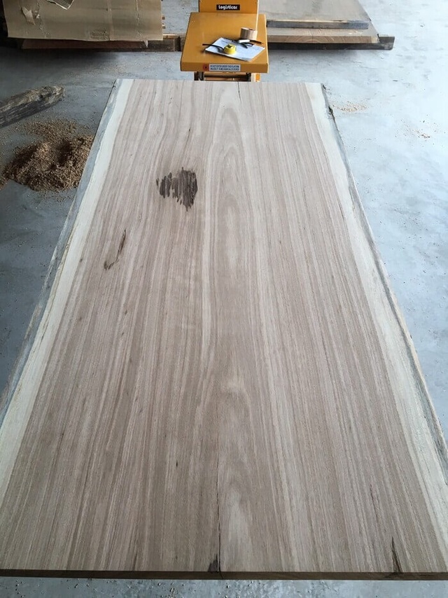 無垢一枚板 ベリ