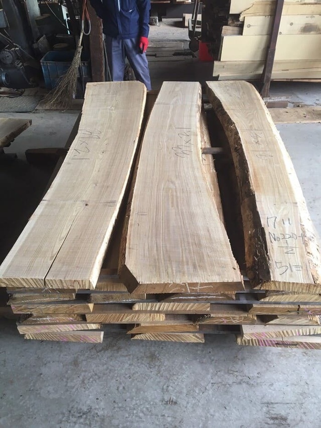 栗（クリ）　無垢材