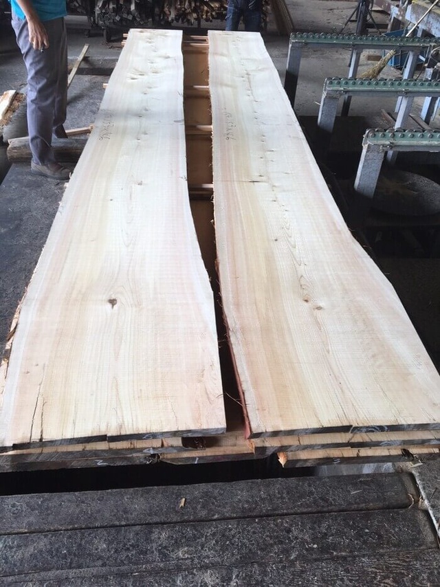 檜（ヒノキ）　無垢材