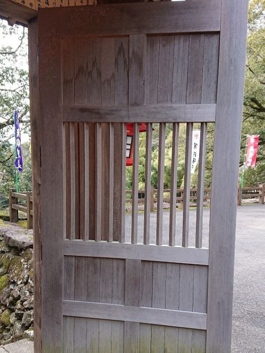 米檜葉（ベイヒバ）　無垢材