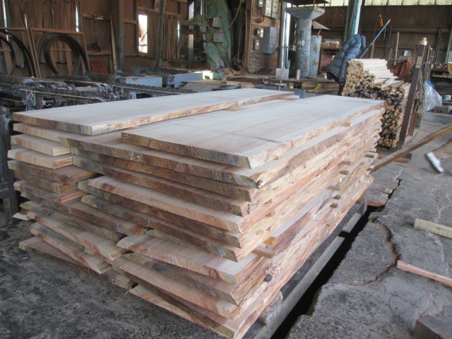 杉（スギ）無垢材