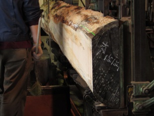 紅松（ベニマツ）　無垢材