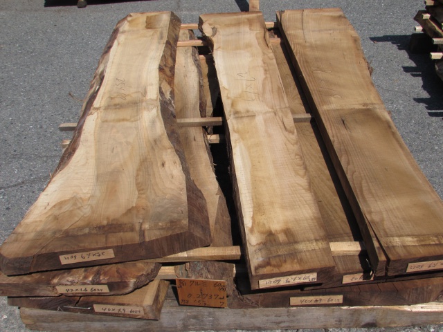 胡桃（クルミ）　無垢材