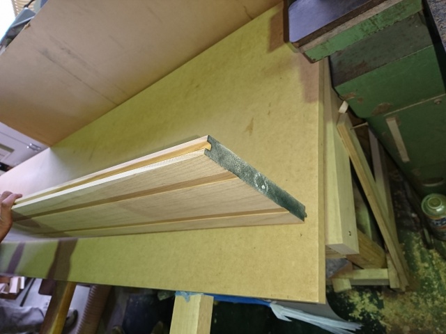 チェリー　無垢材