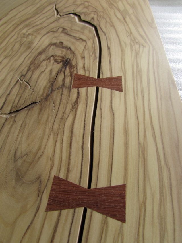 オリーブ　無垢材