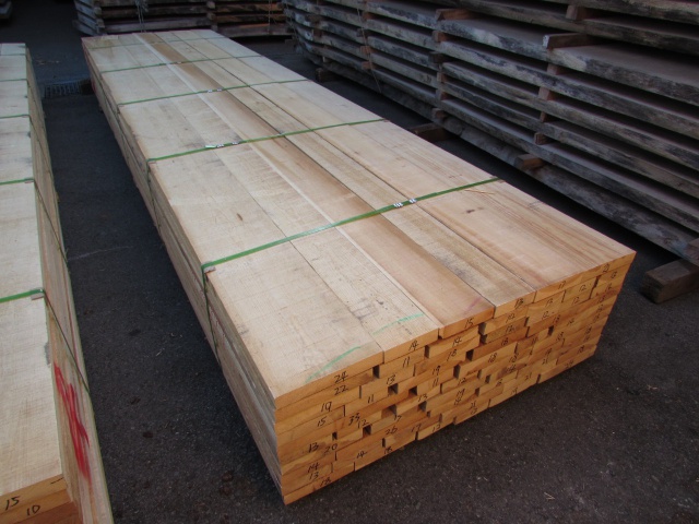 レッドパイン　無垢材