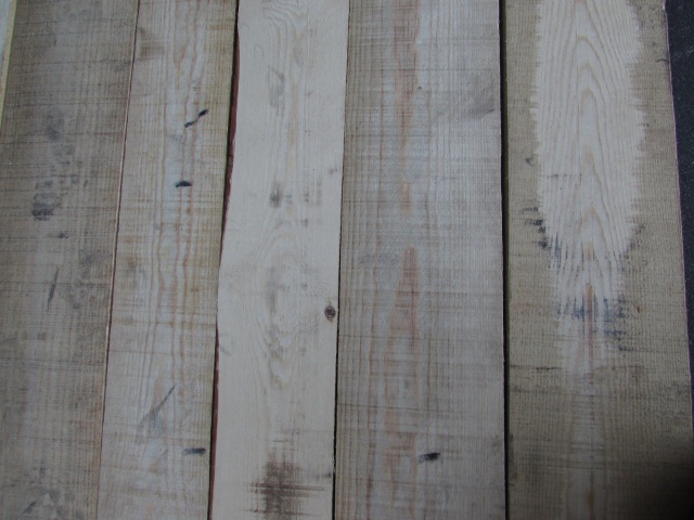 レッドパイン　無垢材