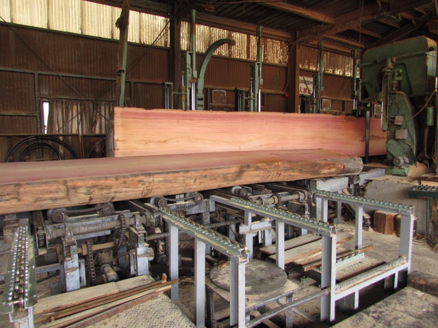 アフリカンマホガニー　無垢材