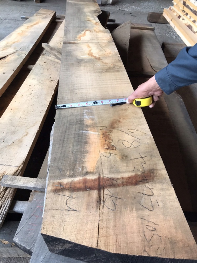 山桜（ヤマザクラ）　無垢材