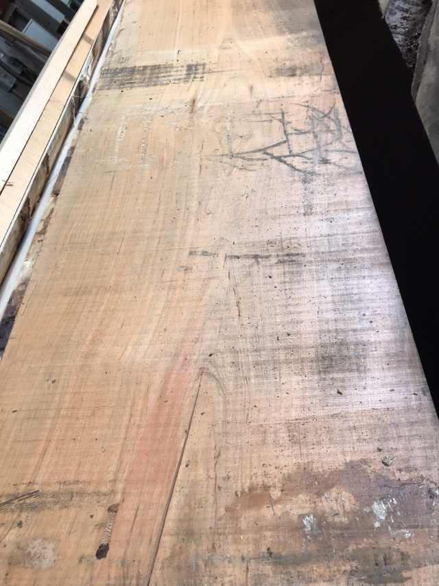 山桜（ヤマザクラ）　無垢材