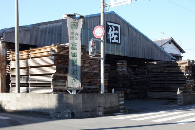 欅（ケヤキ）　一枚板