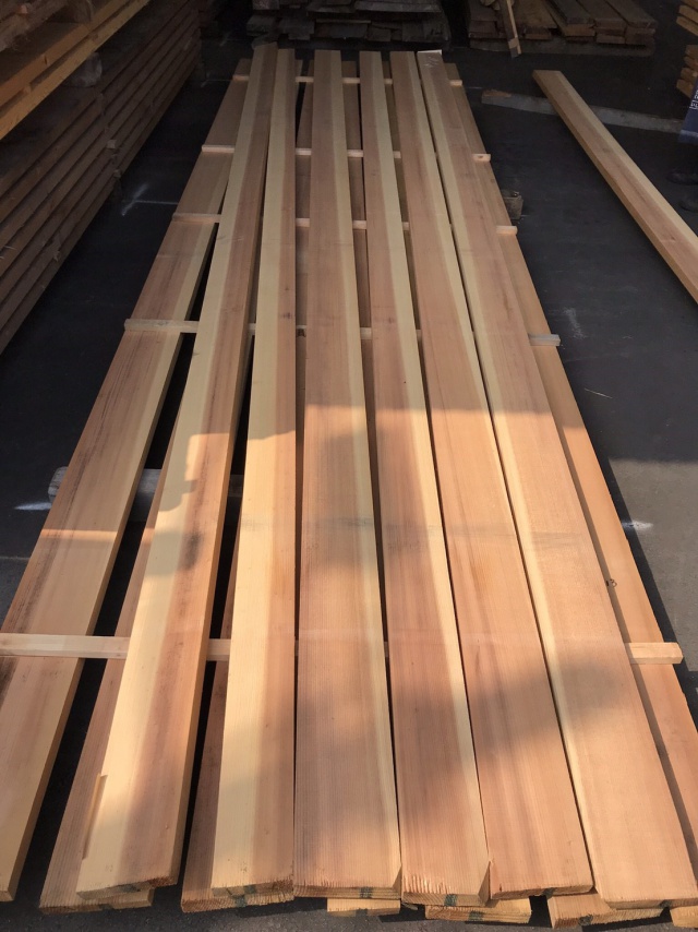 吉野杉（ヨシノスギ）　無垢材