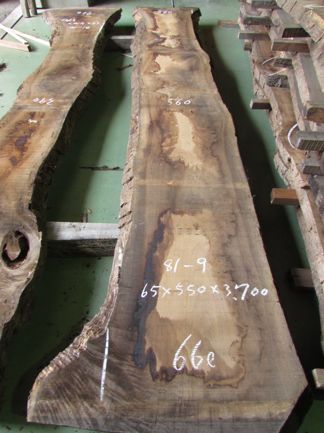 ウォールナット　一枚板