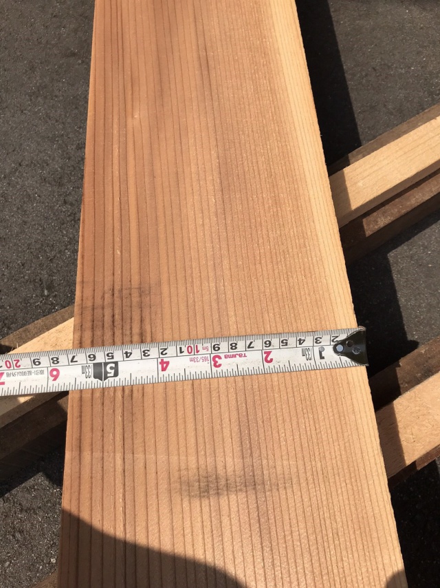 吉野杉（ヨシノスギ）　無垢材