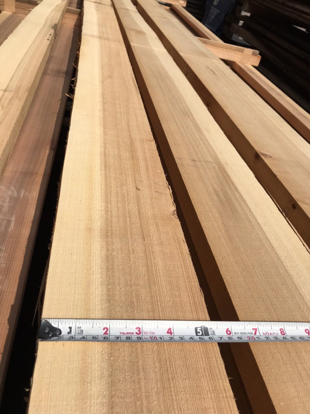 吉野杉（ヨシノスギ）　無垢材