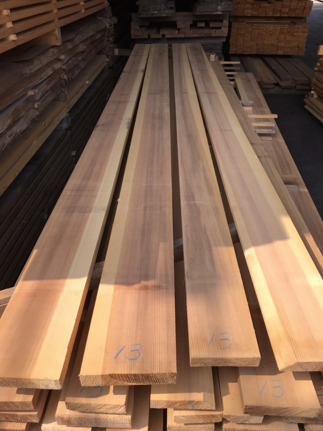 吉野杉（ヨシノスギ）　無垢材