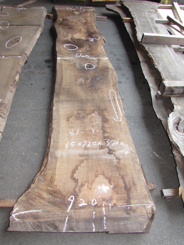 ウォールナット　一枚板