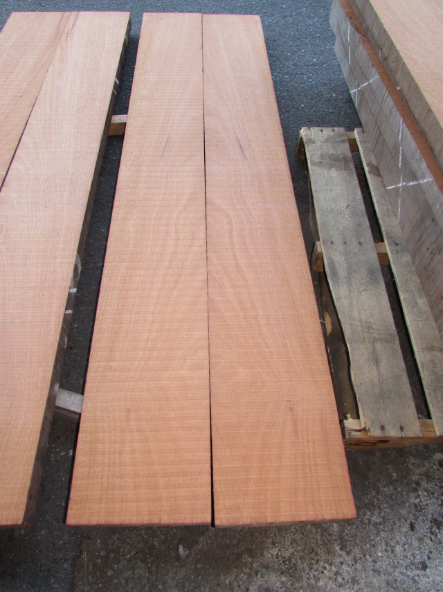 ホンジュラスマホガニー　無垢材