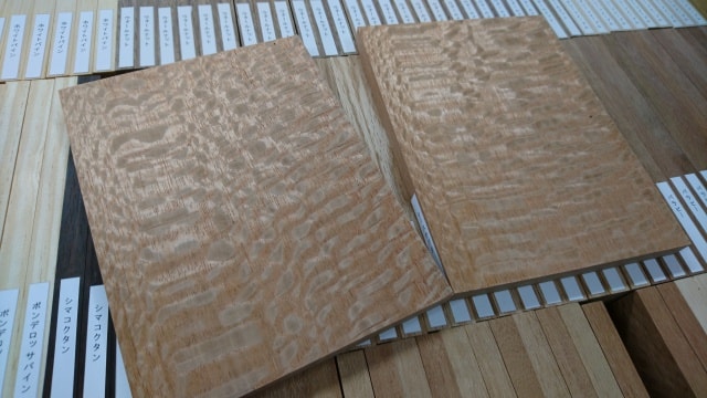 レースウッド　無垢材