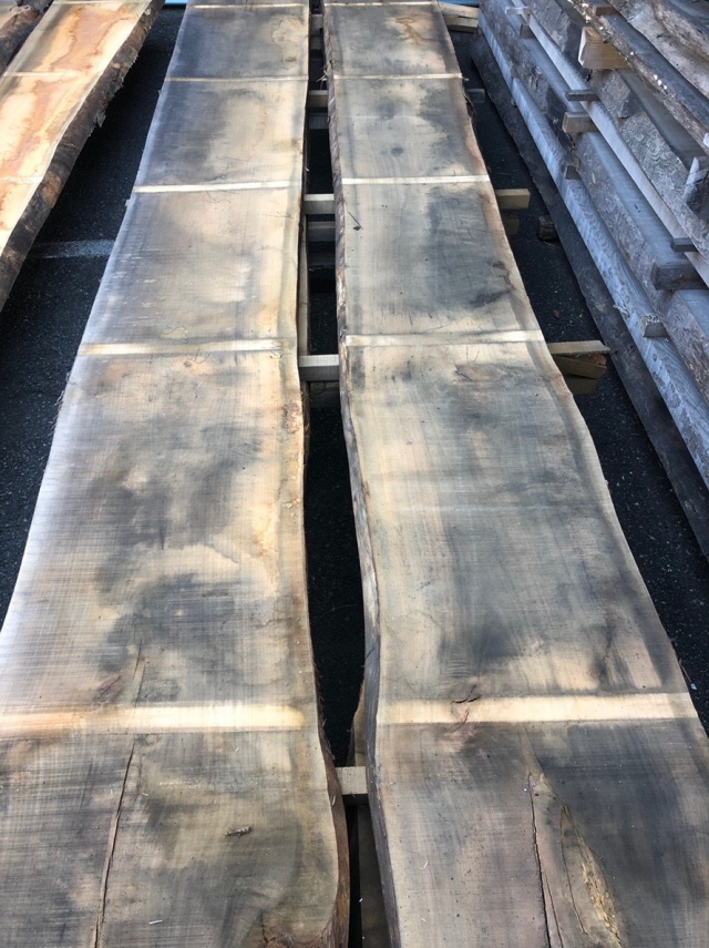 山桜（ヤマザクラ）　無垢材