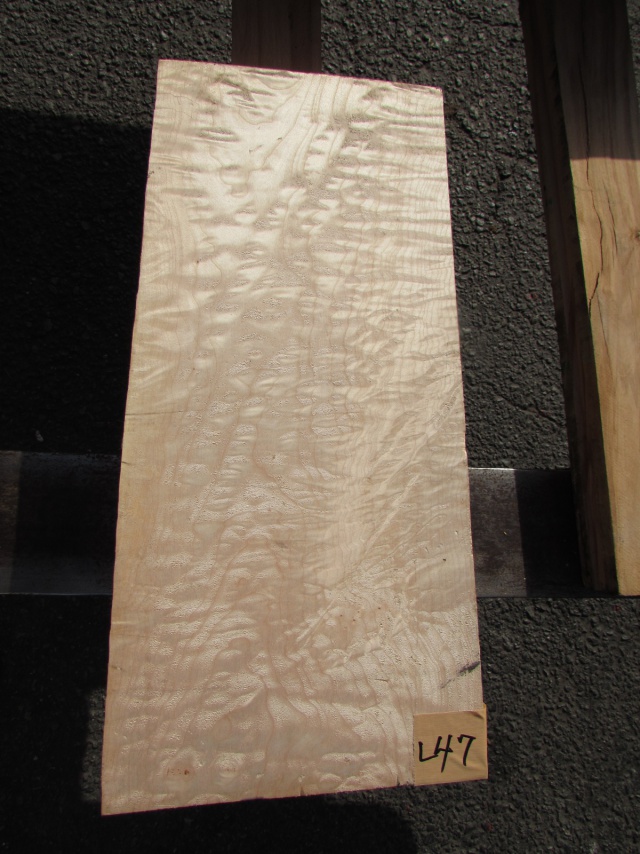 キルティッドメープル　無垢材