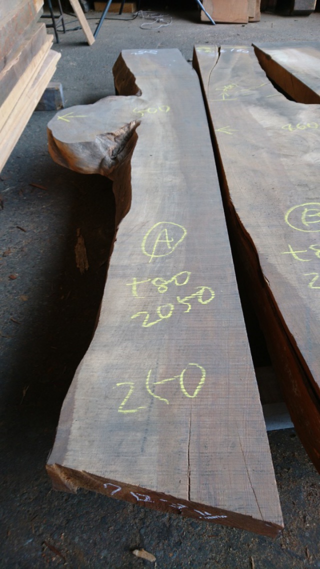 黒松（クロマツ）　無垢材