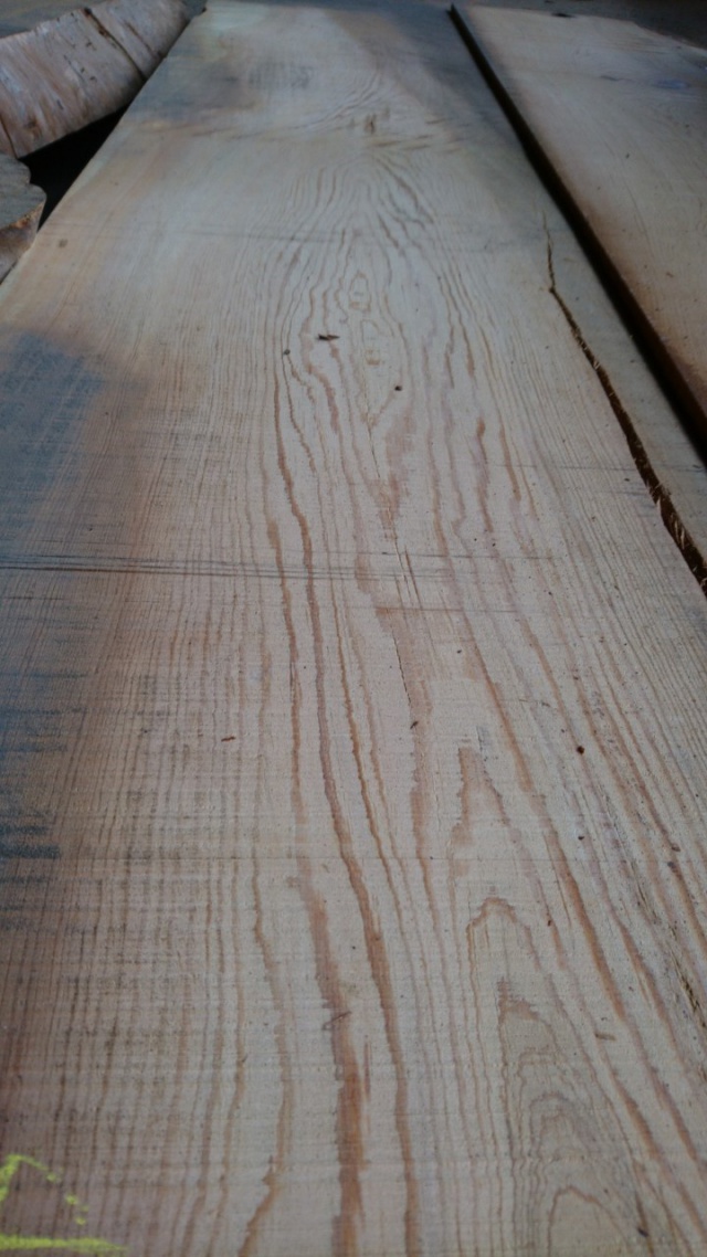 黒松（クロマツ）　無垢材