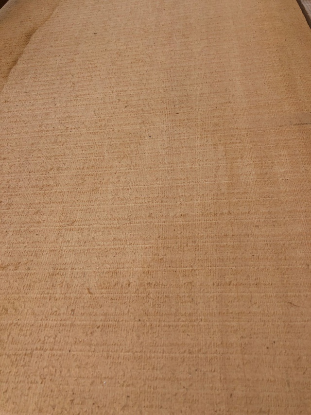 スプルース　無垢材