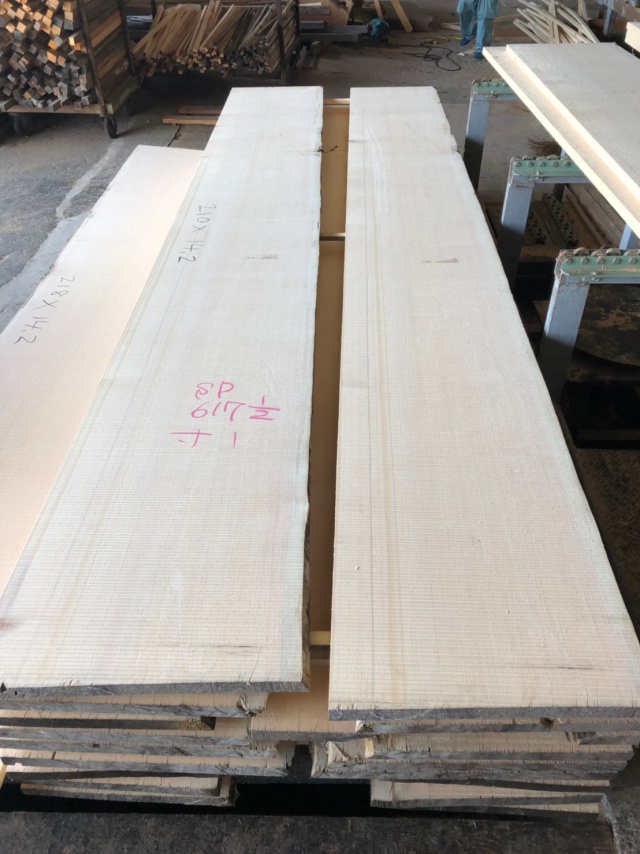 スプルース 無垢材