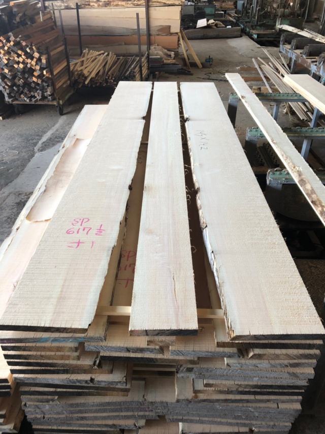 スプルース 無垢材