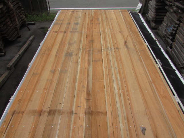 レッドメランチ 無垢材