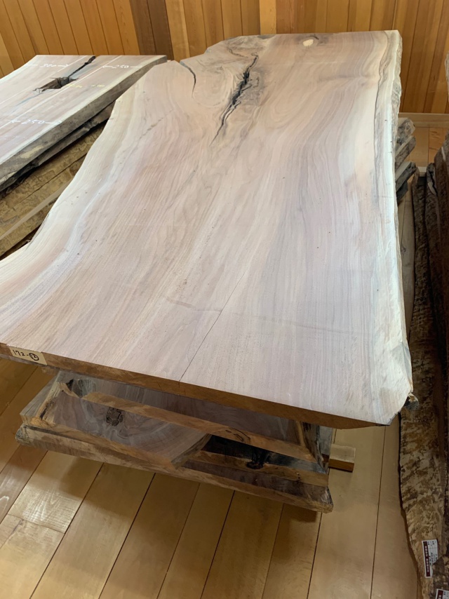 ウォールナット　一枚板