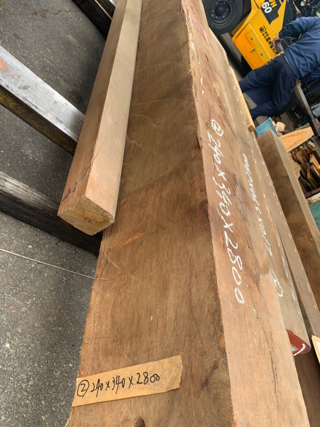 花梨（カリン）　無垢材