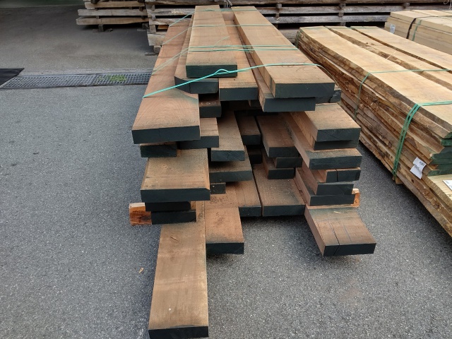 ウォールナット　無垢材