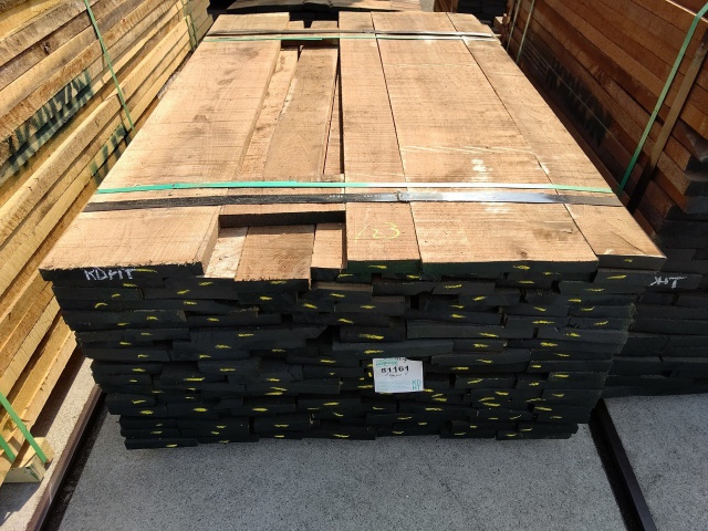 ウォールナット　無垢材