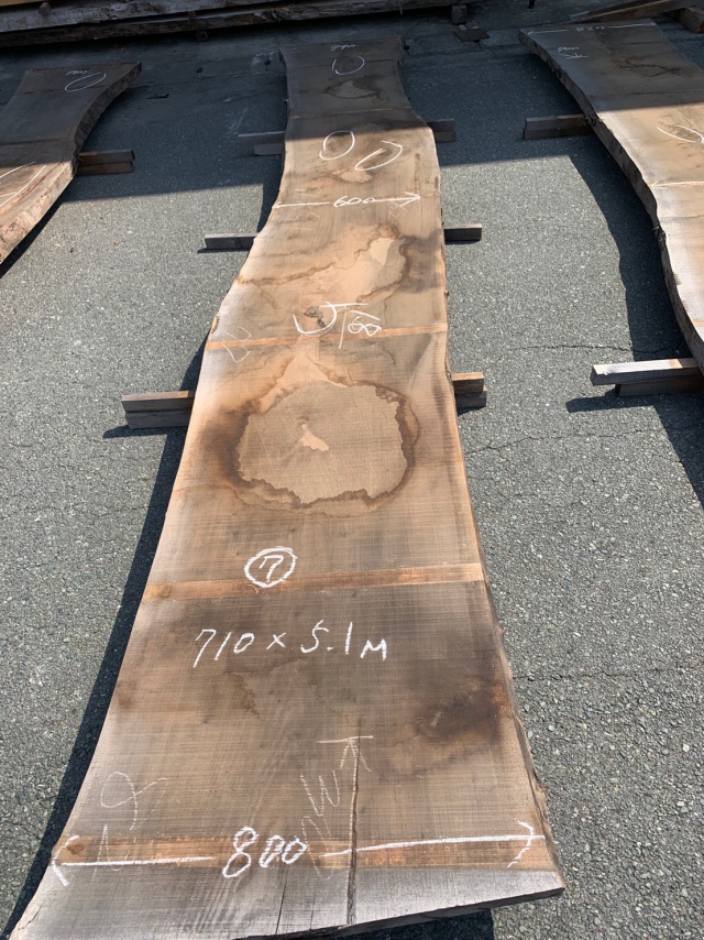 ウォールナット　一枚板