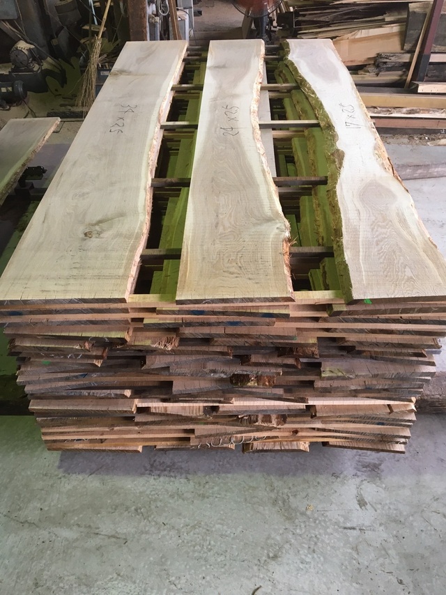 楢（ナラ）　無垢材