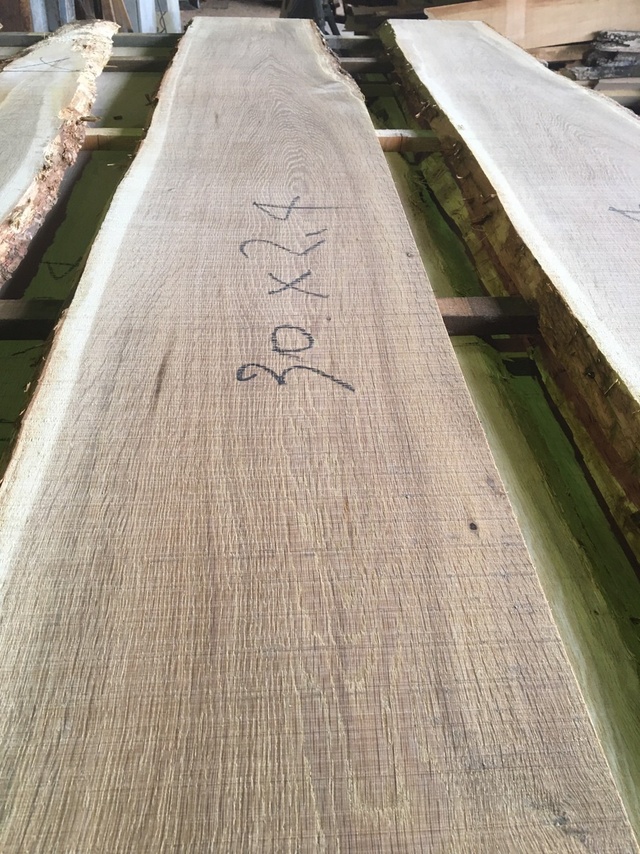 楢（ナラ）　無垢材