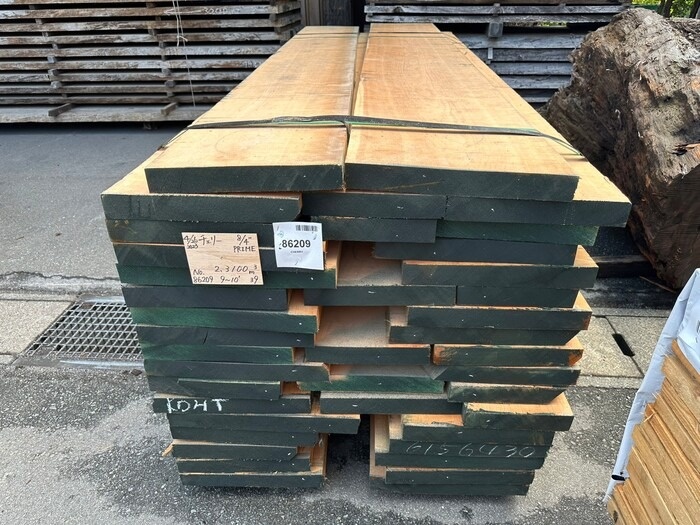 チェリー　無垢材