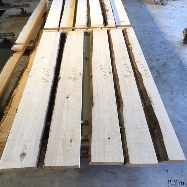 バルサム 無垢材