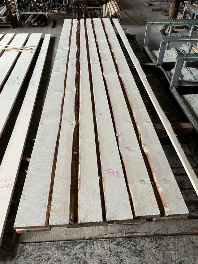 ホワイトスプルース　無垢材