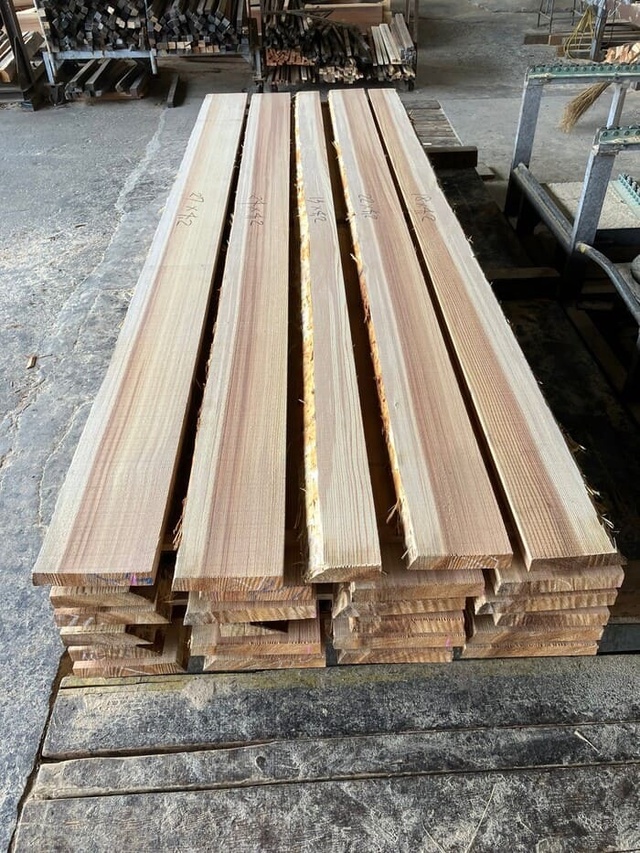 杉（スギ）　無垢材