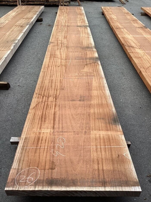 アフリカンマホガニー　一枚板