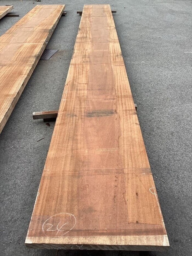 アフリカンマホガニー　一枚板