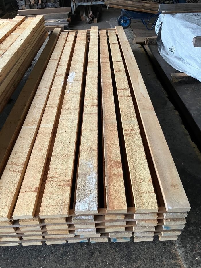 米ヒバ　無垢材