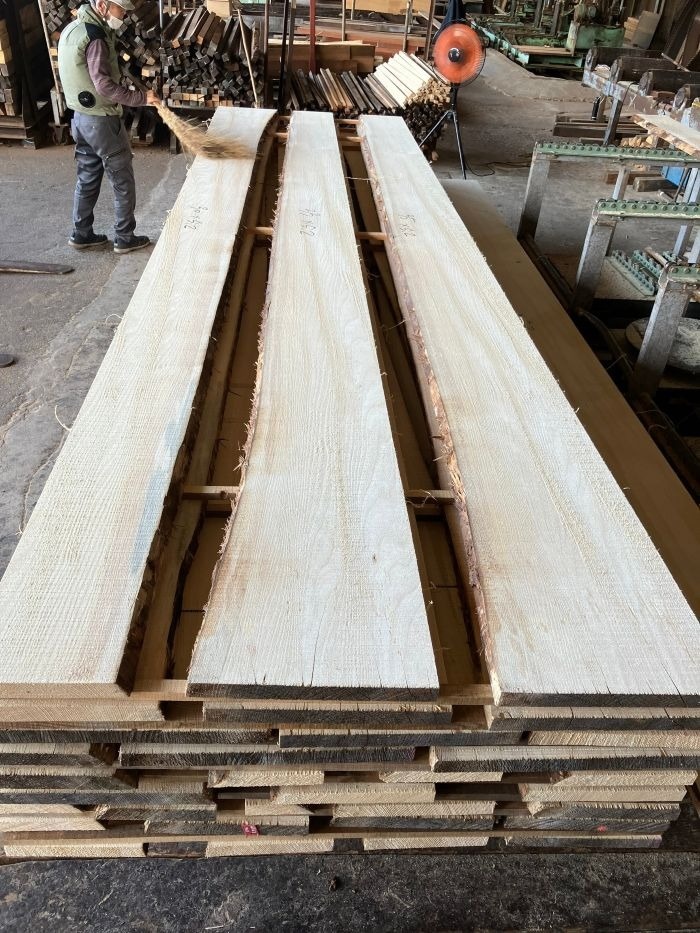 ホワイトスプルース　無垢材