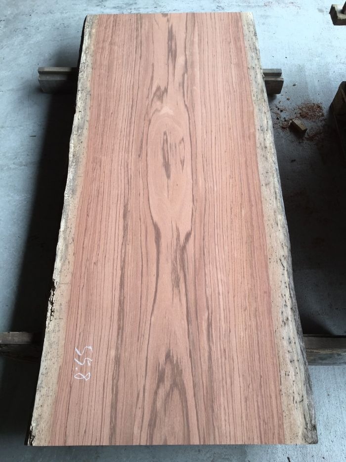 エビアラ一枚板　テーブル