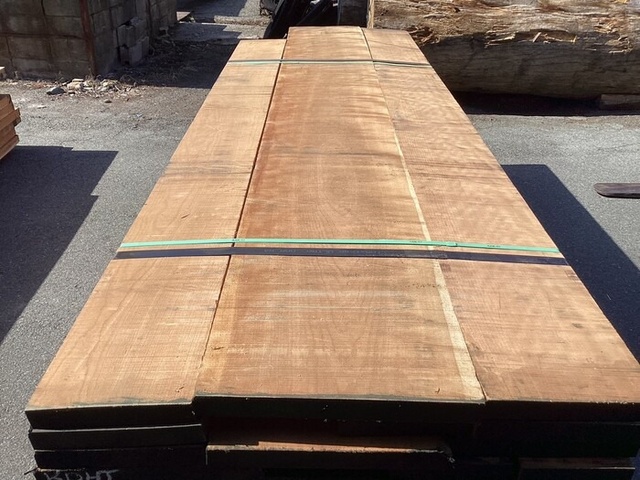 チェリー　無垢材