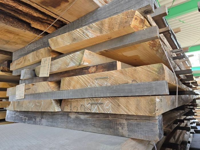 檜（ヒノキ）　無垢材