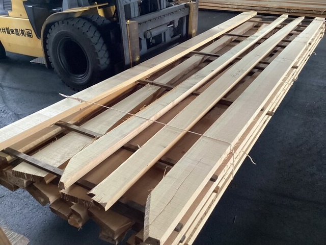 檜（ヒノキ）　無垢材